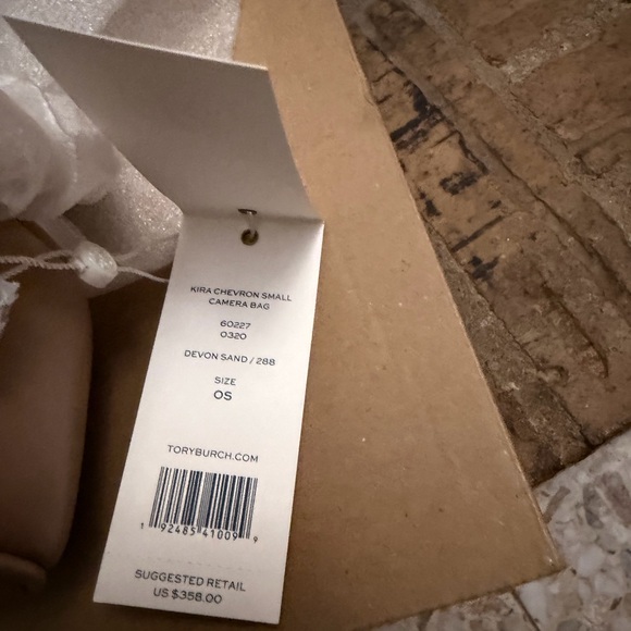 Tory Burch Kira small chevron camera bag NWT - Picture 4 of 6